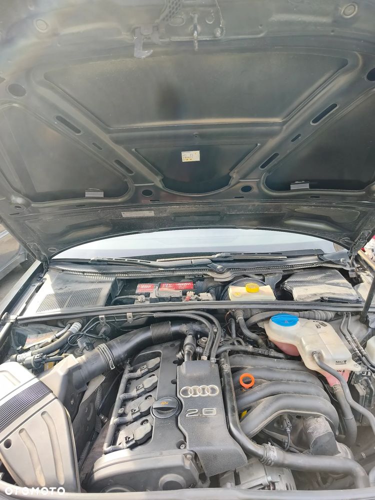 Audi A4 Limousine - 12