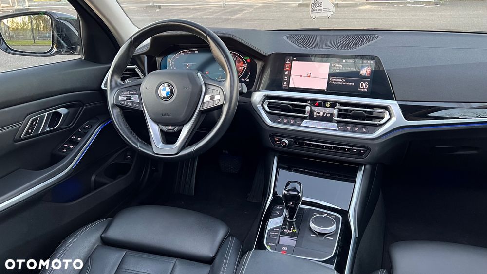 BMW Seria 3 320d xDrive Luxury Line - 13