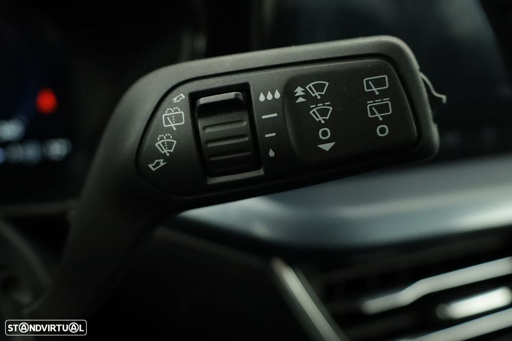 Ford Focus SW 1.0 EcoBoost MHEV Active X - 18