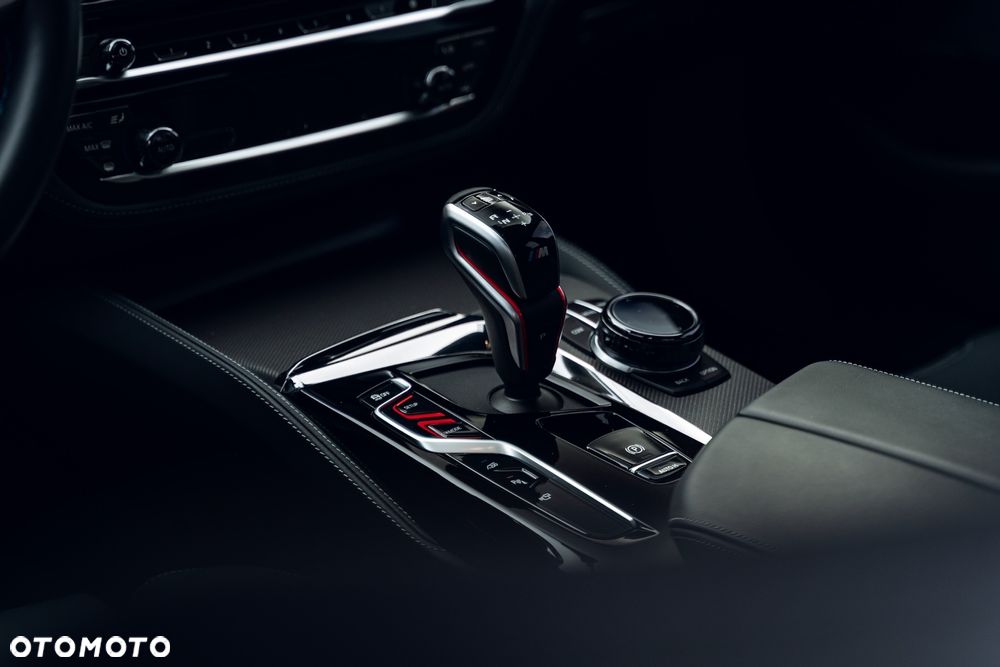 BMW M5 Competition - 19