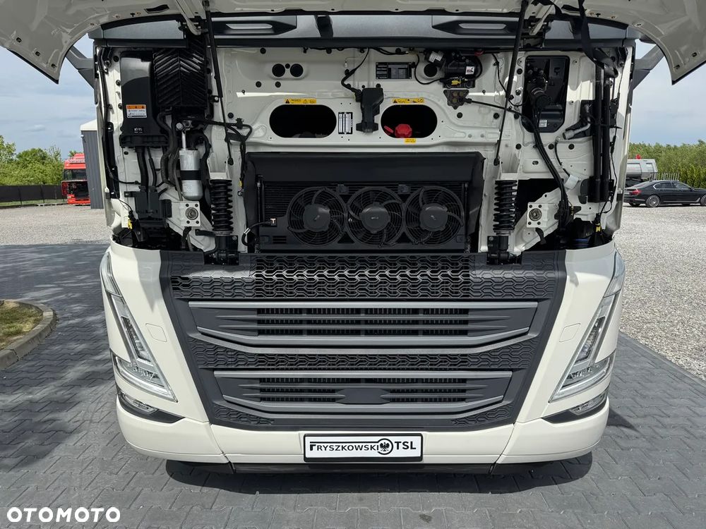 Volvo FH 500 XXL / EURO 6 * BEZ I-SAVE / ACC  / DWA ŁÓŻKA / KLIMA POSTOJOWA / NAVIGACJA / Z NIEMIEC - 6