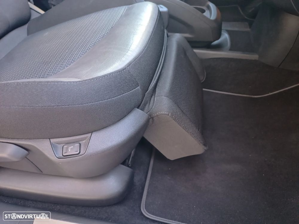 Citroën C4 Grand Picasso 1.6 BlueHDi Exclusive EAT6 - 24
