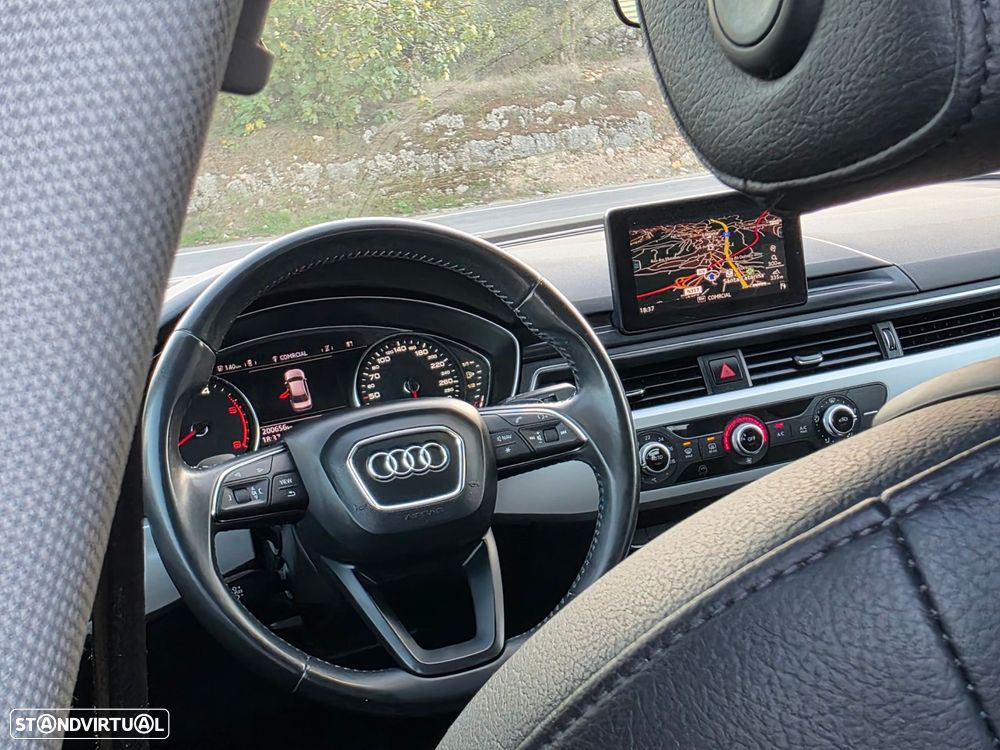 Audi A4 2.0 TDI Advance S tronic - 11