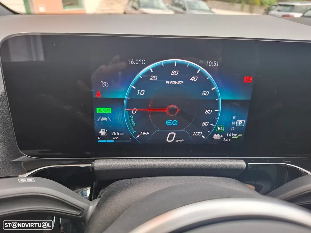 Mercedes-Benz GLA 250 e 8G-DCT Edition Plug-in-Hybrid - 12