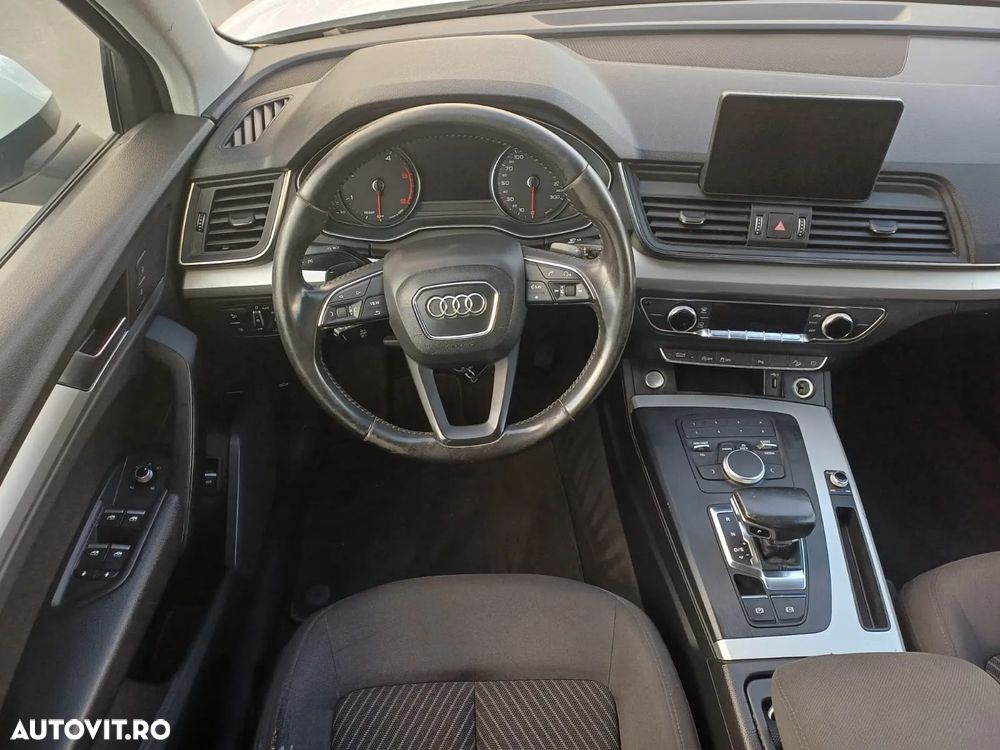 Audi Q5 35 TDI quattro S tronic - 13