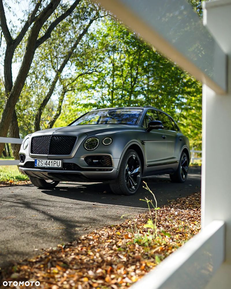 Bentley Bentayga W12 Mulliner - 4
