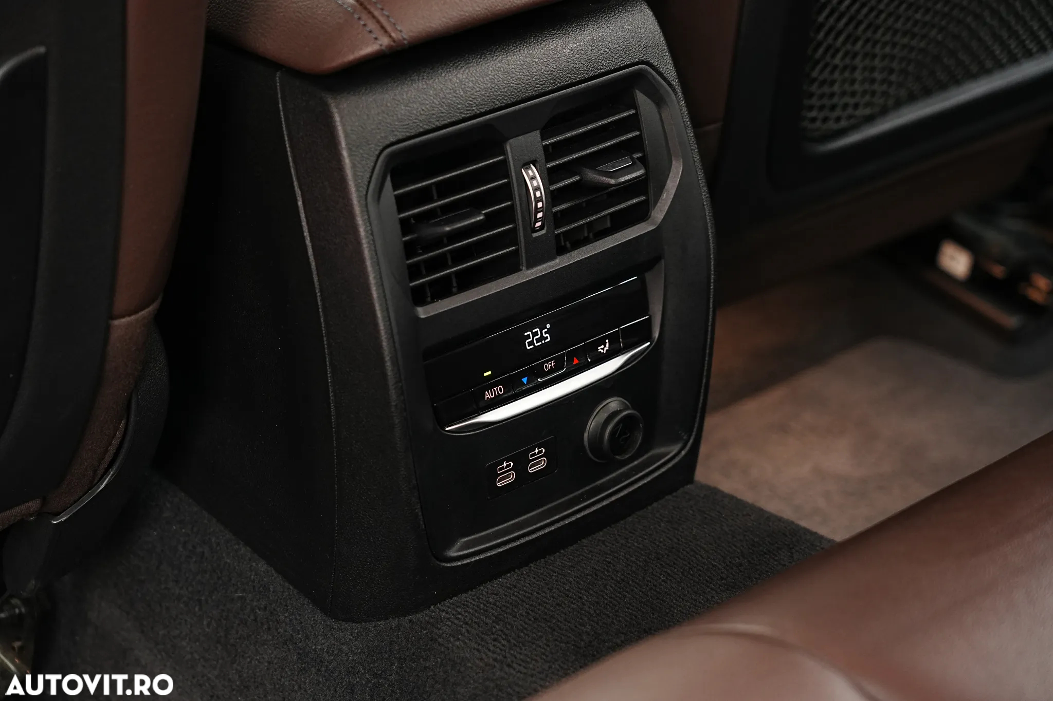 BMW Seria 3 320d Aut. xDrive - 32