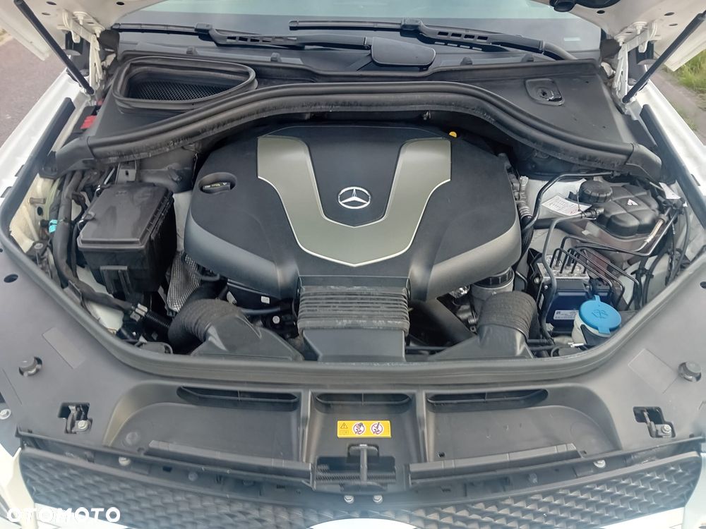 Mercedes-Benz GLE - 13