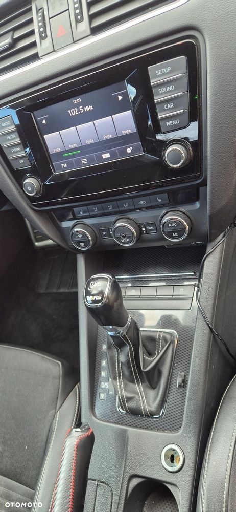 Skoda Octavia 2.0 TSI RS DSG - 8