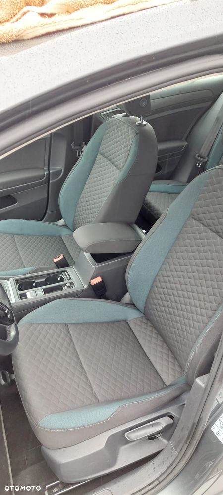 Volkswagen Golf 1.0 TSI OPF IQ.DRIVE - 11