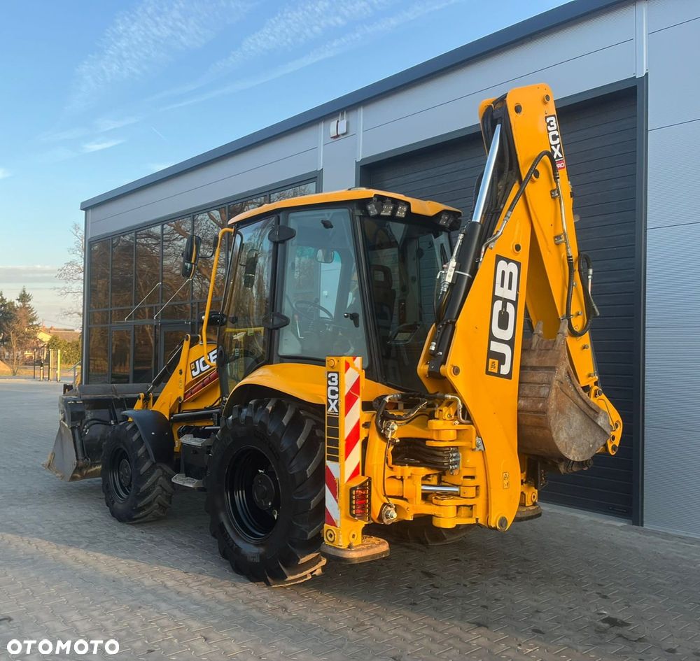 JCB 3CX SITEMASTER PRO Contracor 110kM - 4