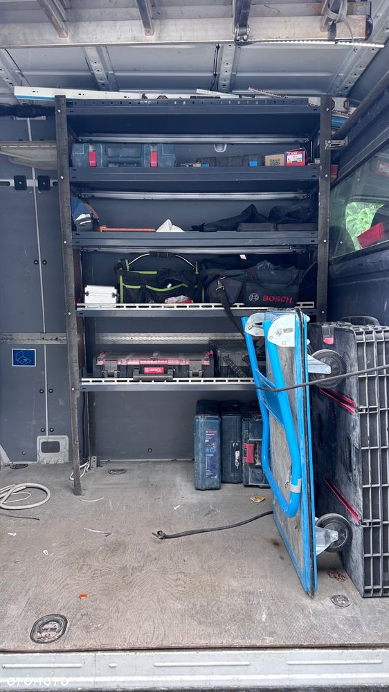 Mercedes-Benz Sprinter - 9