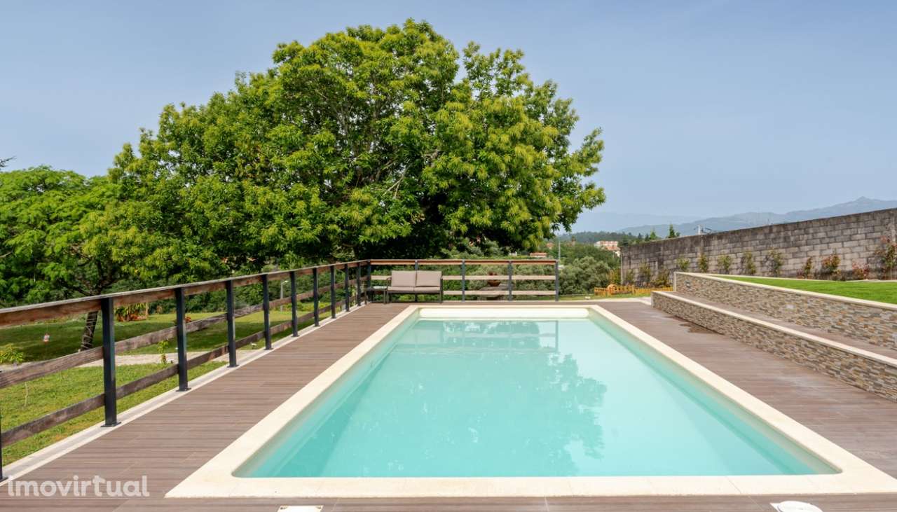 Venda de Quinta V6 com AL em Cendufe, Arcos de Valdevez - Grande imagem: 4/48