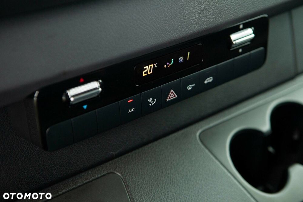 Mercedes-Benz eSprinter - 14