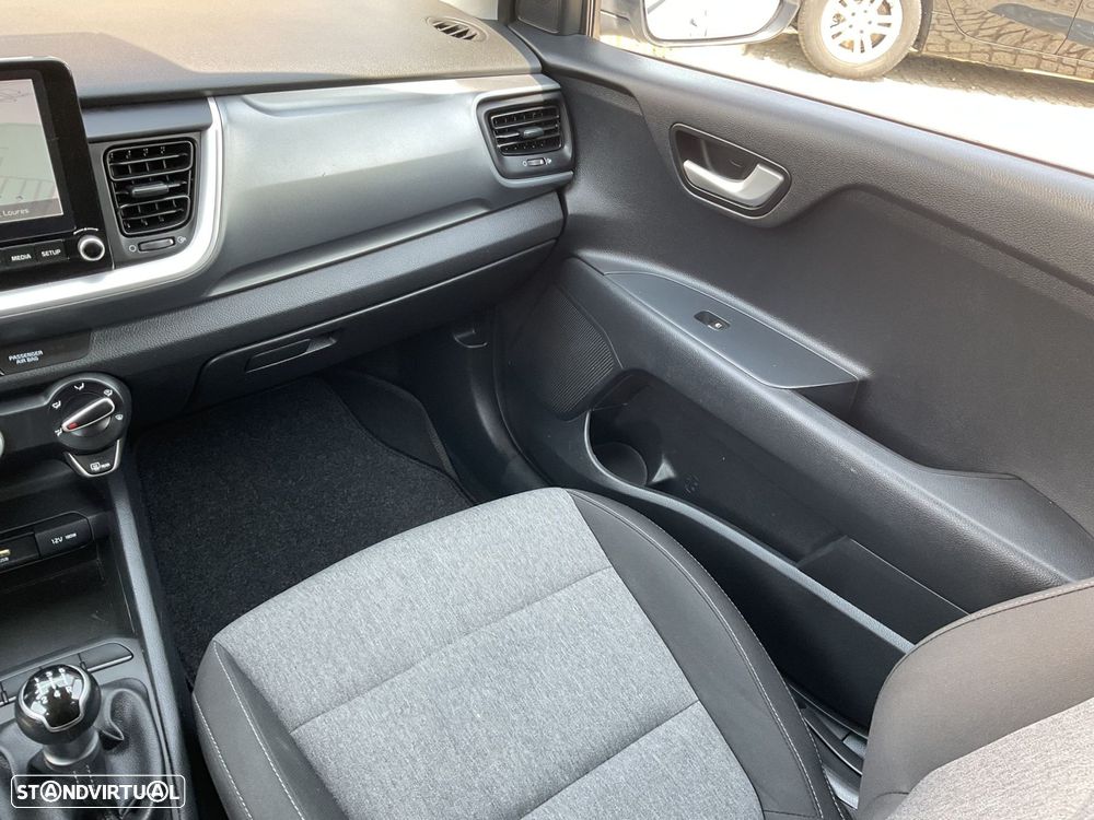 Kia Stonic 1.2 MPi Vibe - 34