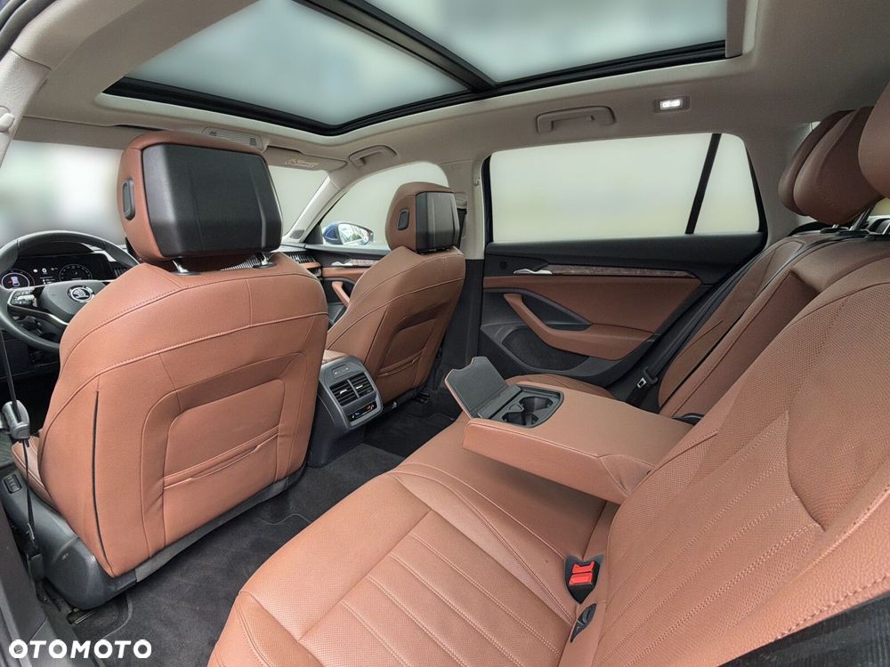 Skoda Superb 2.0 TDI SCR 4x4 L&K DSG - 36