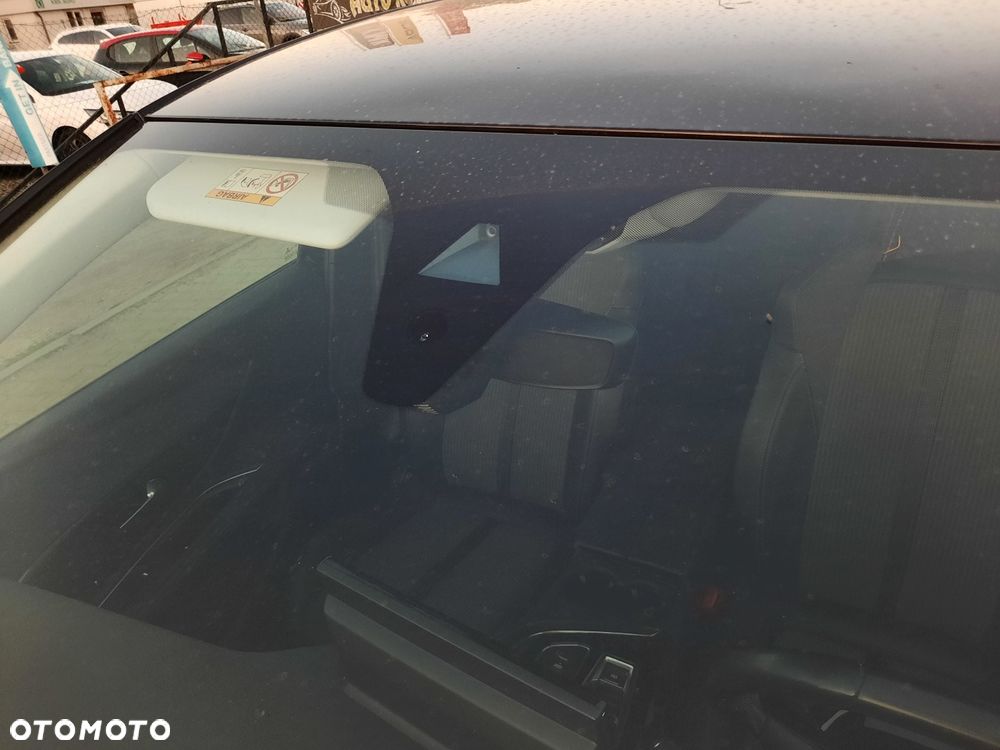 Peugeot 3008 1.6 PureTech HYbrid Allure S&S EAT8 - 13
