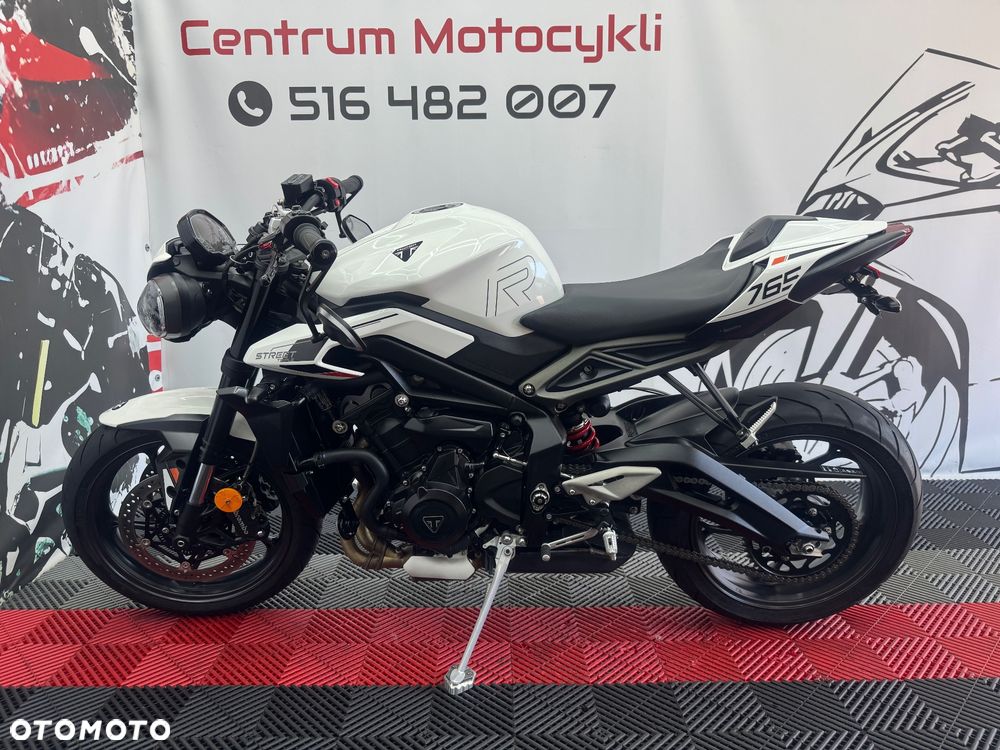 Triumph Street Triple - 6