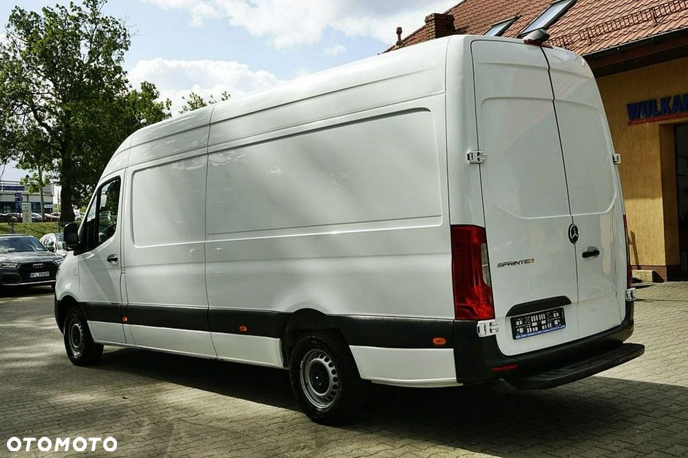 Mercedes-Benz Sprinter - 3