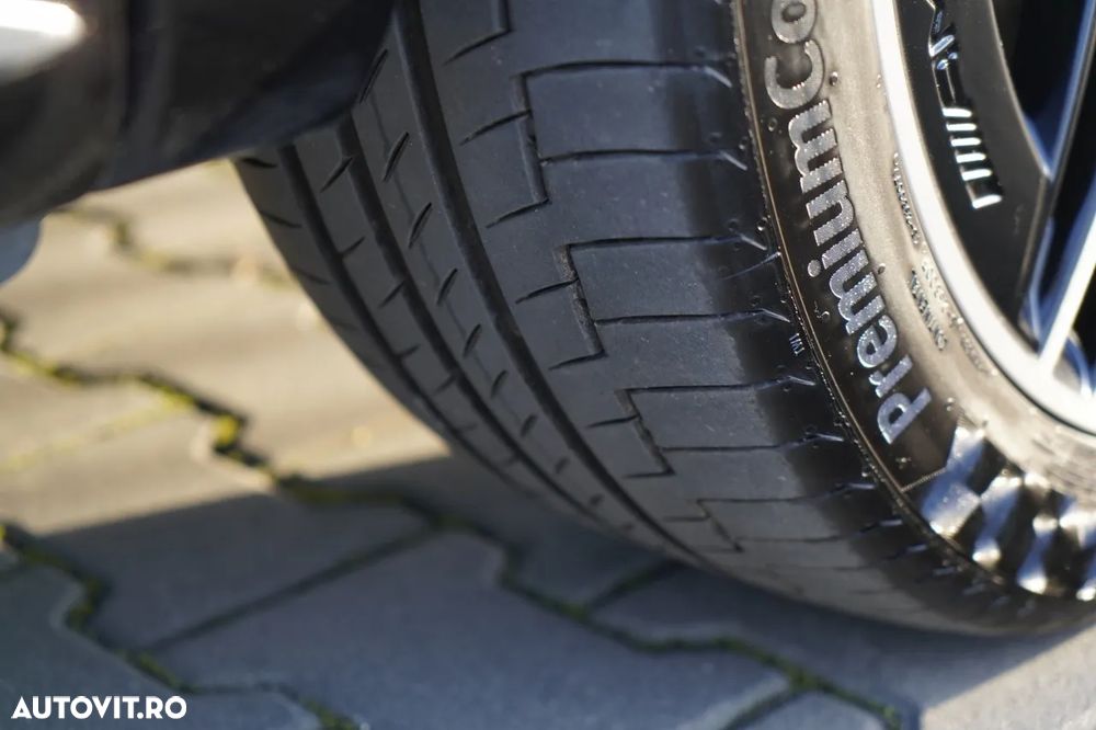 Mercedes-Benz V - 15