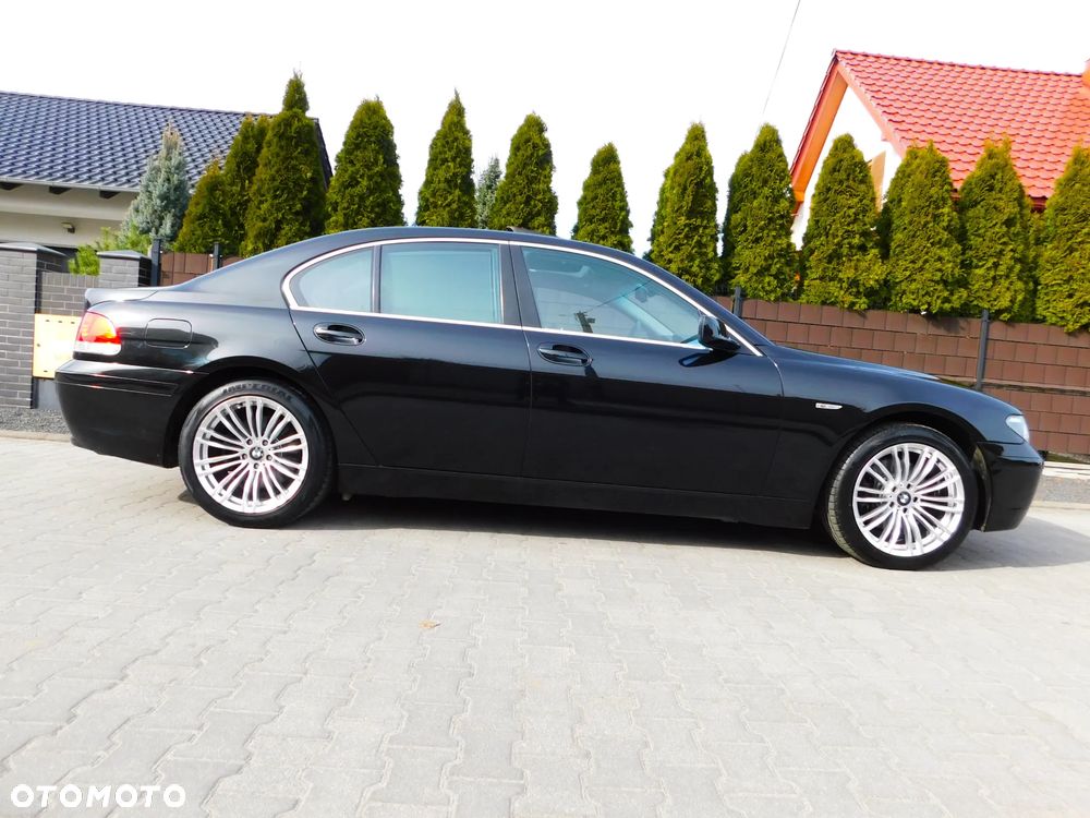 BMW Seria 7 745Li - 2