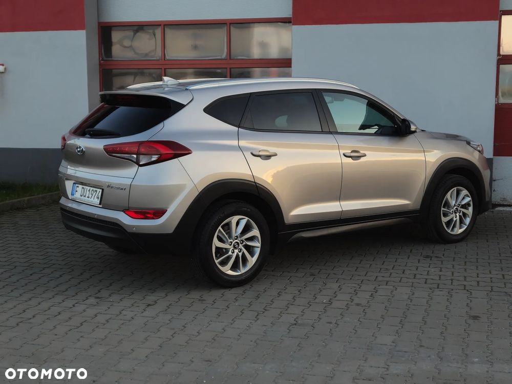 Hyundai Tucson 1.7 CRDI BlueDrive Comfort 2WD - 16