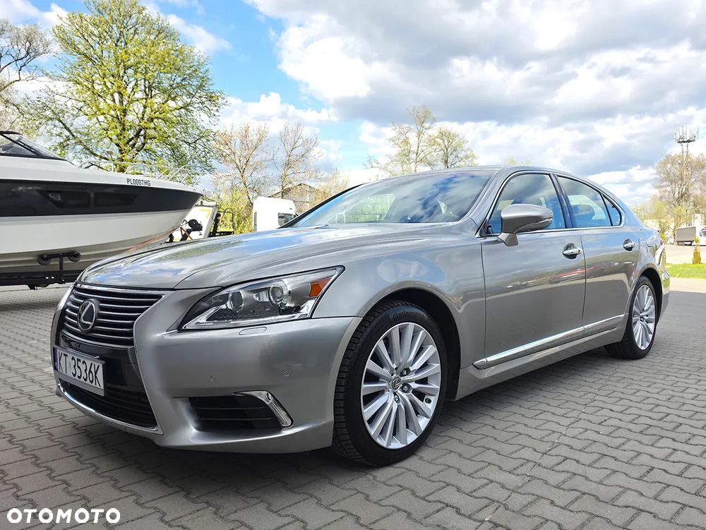 Lexus LS 460 AWD - 3