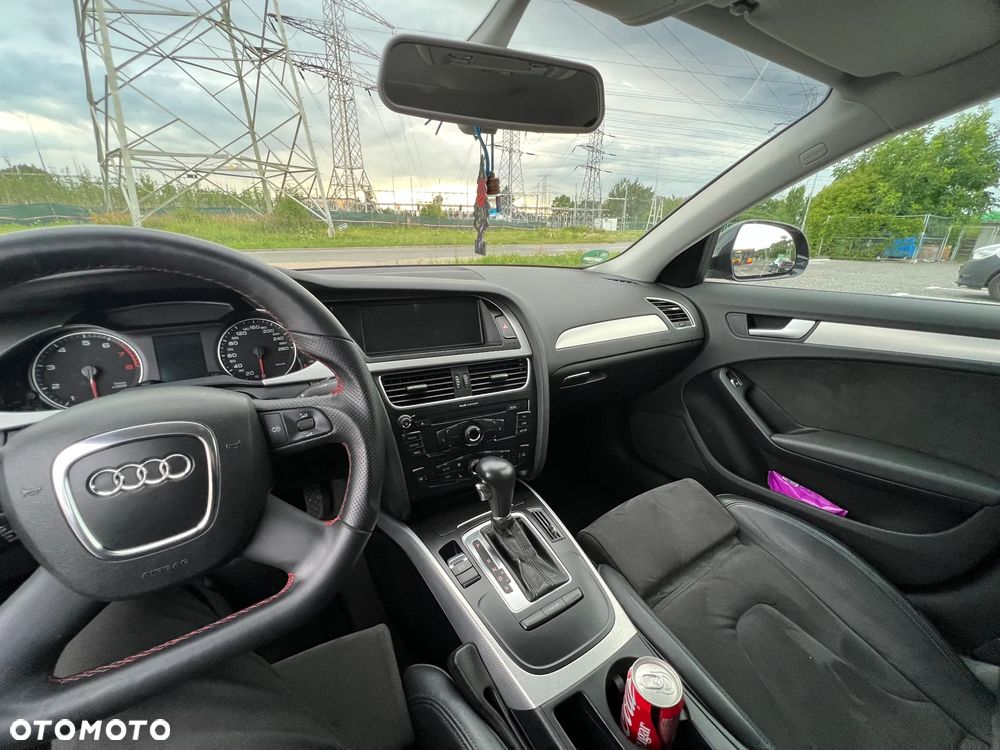 Audi A4 Limousine - 10