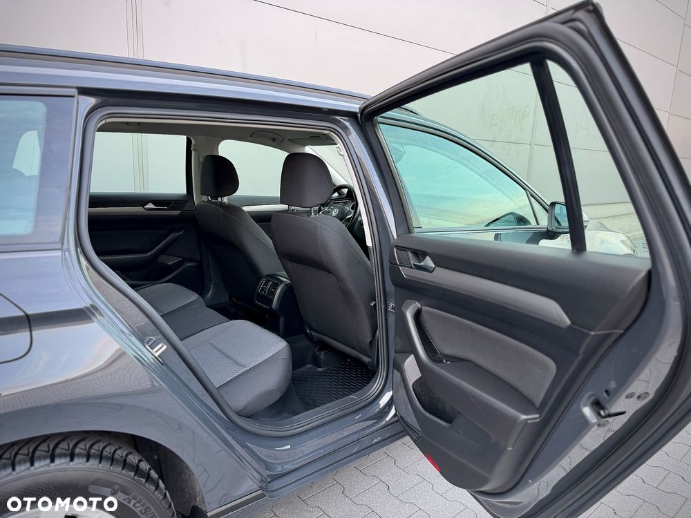 Volkswagen Passat 1.5 TSI EVO Business - 16