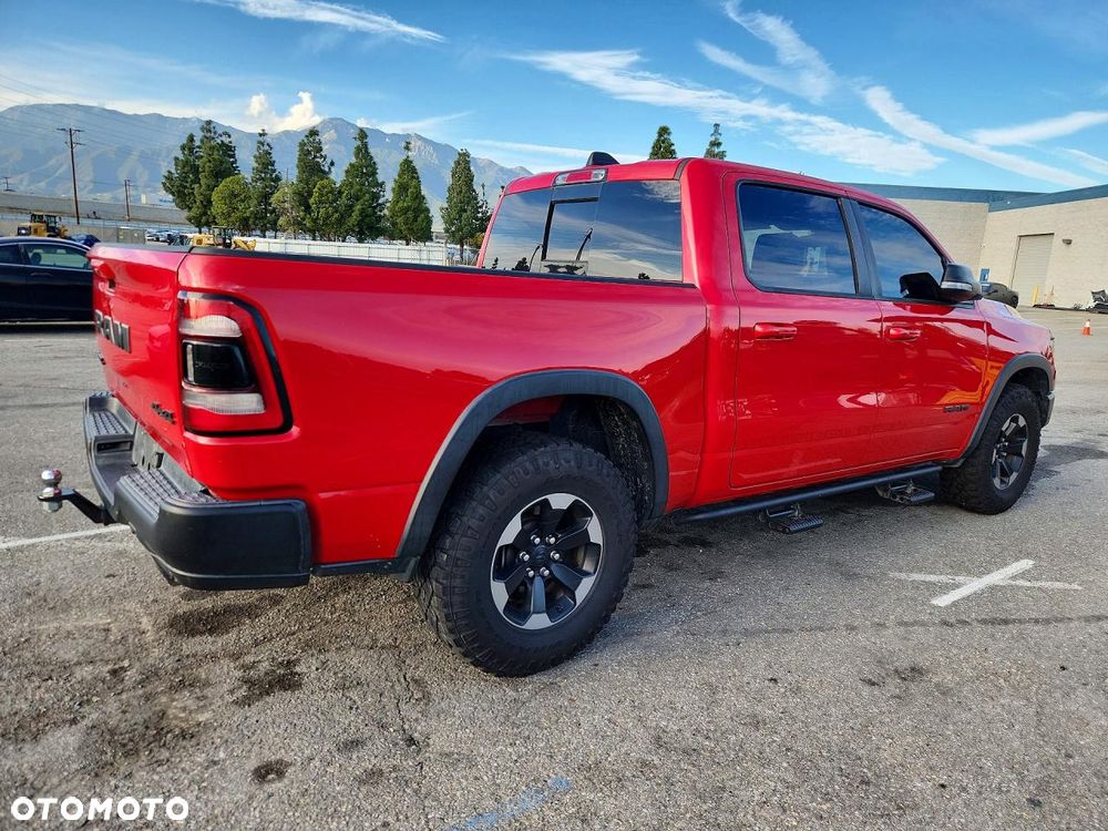 RAM 1500 5.7 Crew Cab Bighorn - 3