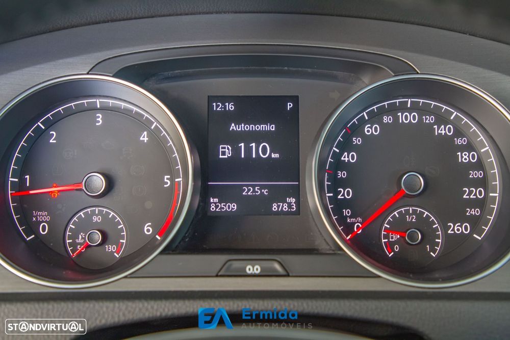 VW Golf 1.6 TDi Confortline DSG - 21