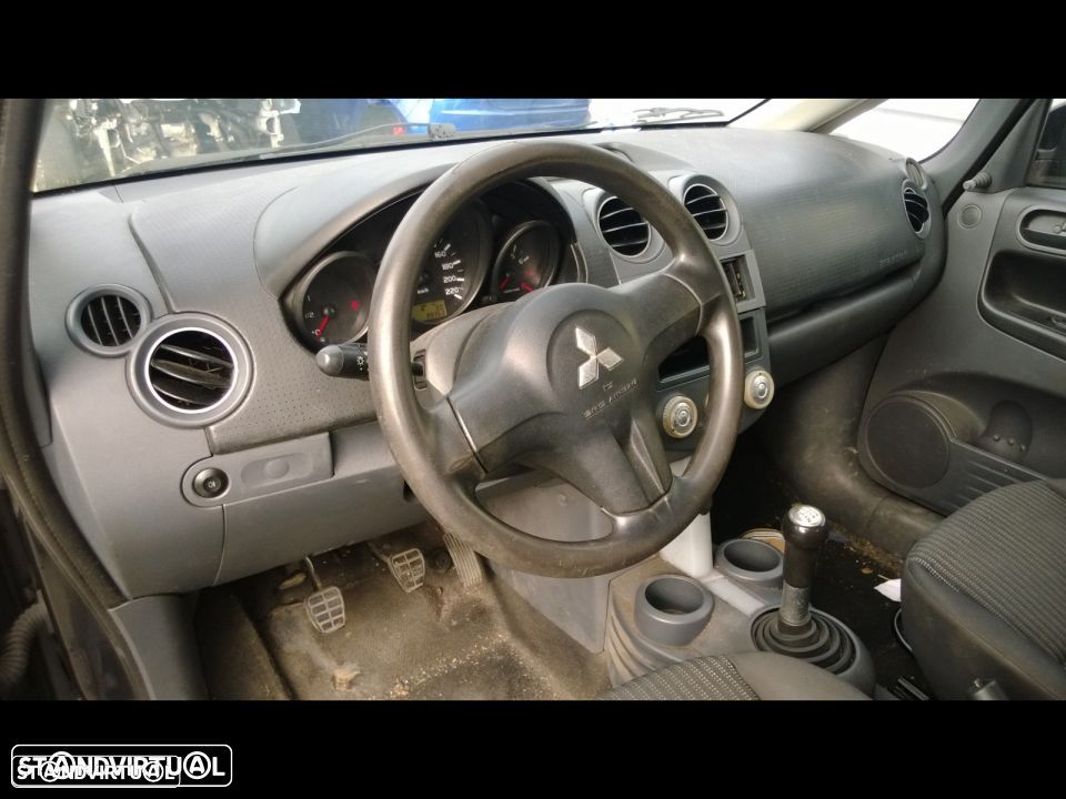 Traseira/Frente/Interior Mitsubishi Colt 2007 - 3