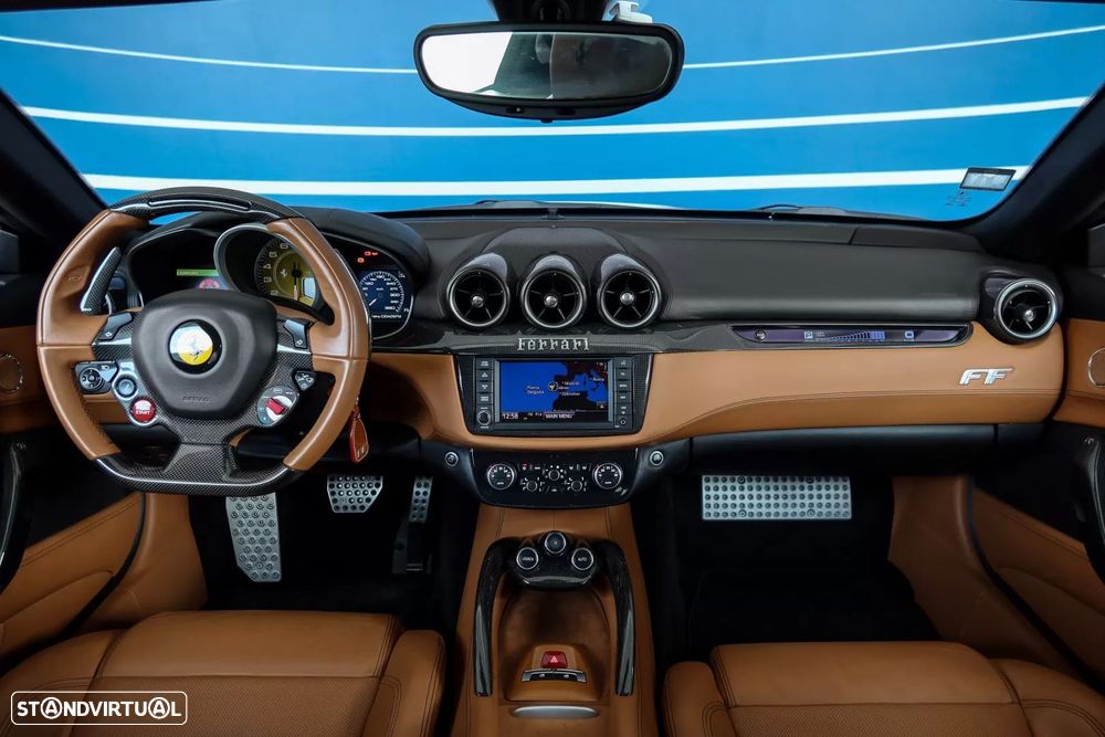 Ferrari FF - 8