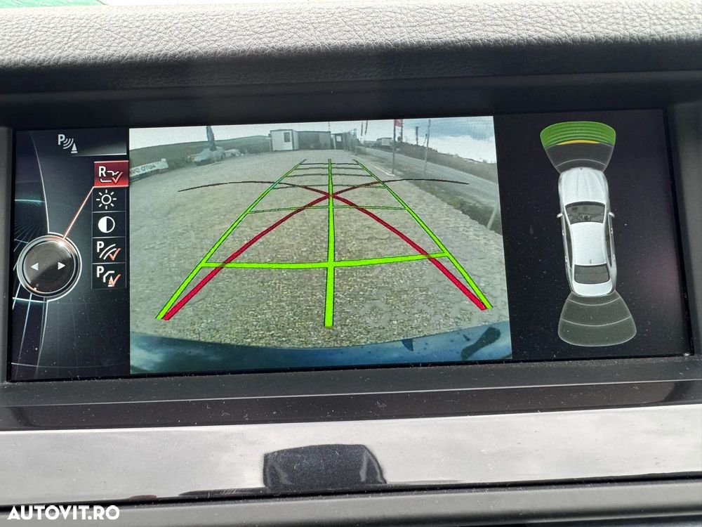 BMW Seria 5 525d xDrive AT - 23