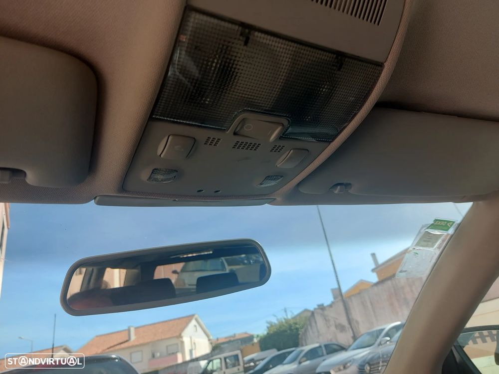 Audi A4 Avant 1.9 TDI m6 - 6