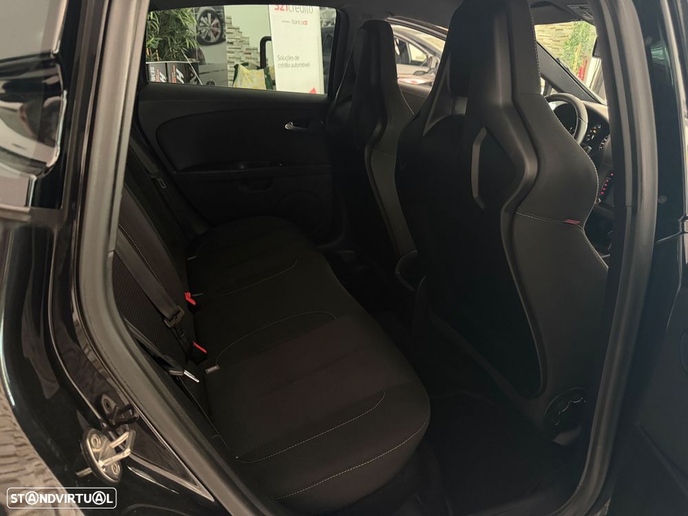 SEAT Leon 2.0 T FSI Cupra - 9