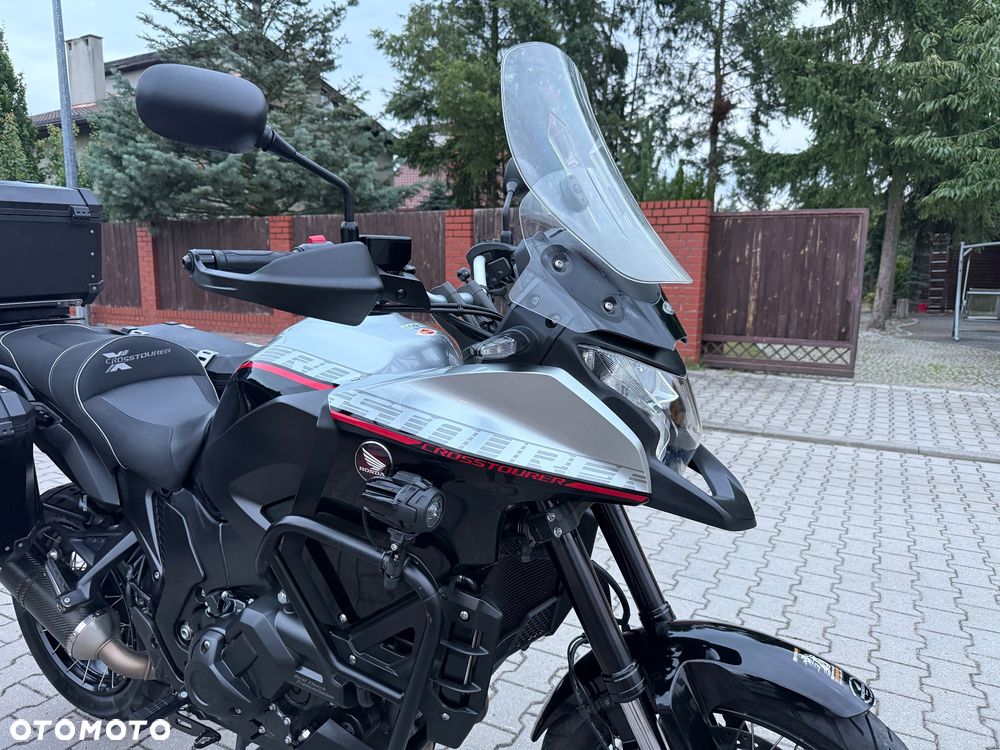 Honda VFR - 4