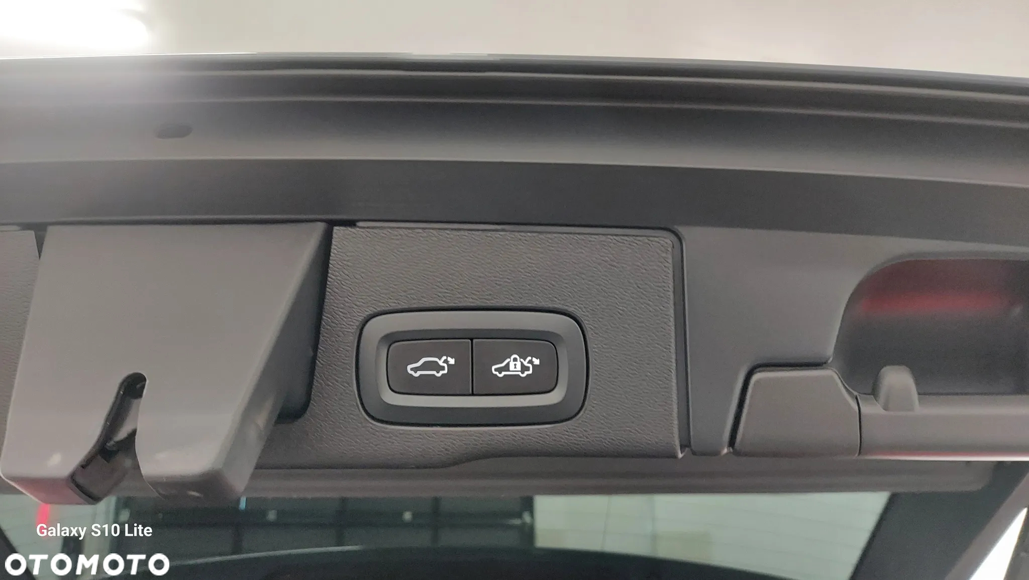 Volvo XC 60 B4 D Geartronic RDesign - 26