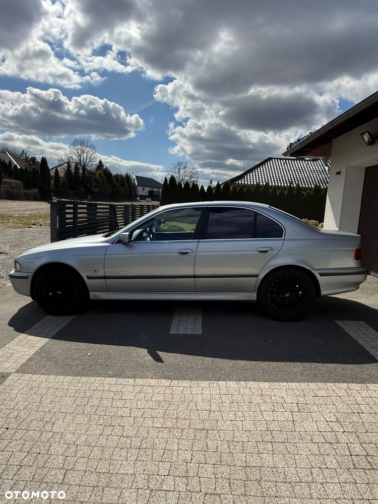 BMW Seria 5 - 10