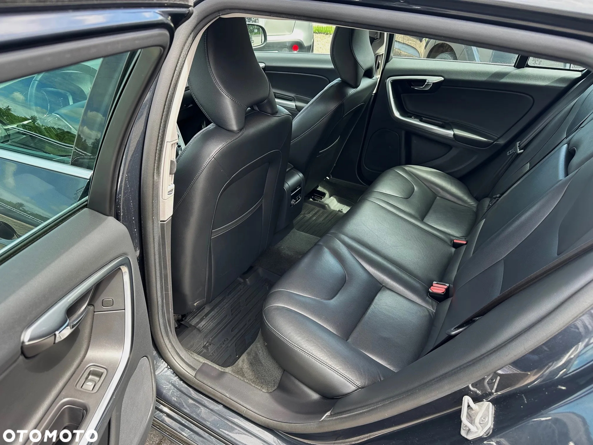 Volvo V60 D4 Geartronic Summum - 10