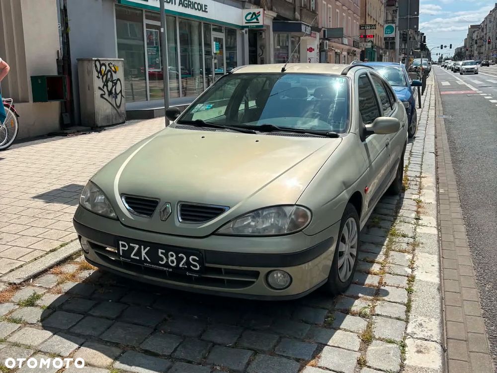 Renault Megane 1.4 RT 16V - 1