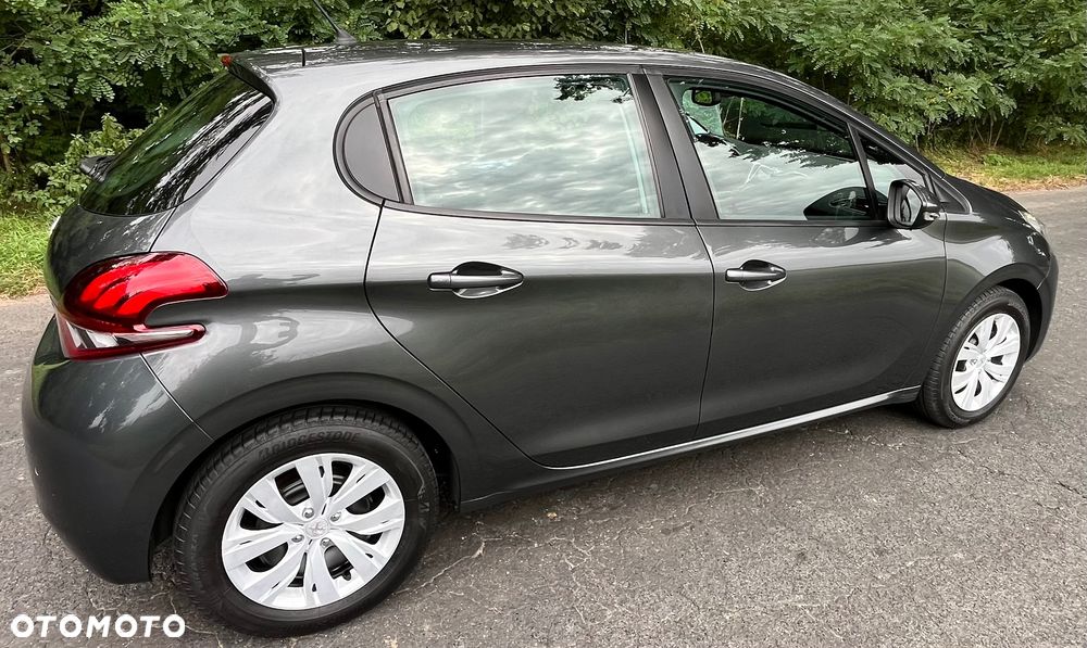 Peugeot 208 PureTech 82 Active - 12