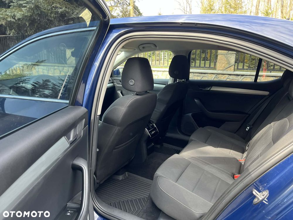 Skoda Superb 1.6 TDI Ambition - 12