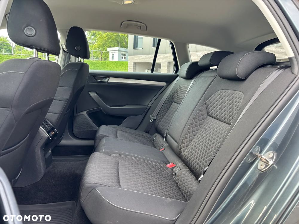 Skoda Superb 1.5 TSI ACT Ambition DSG - 23