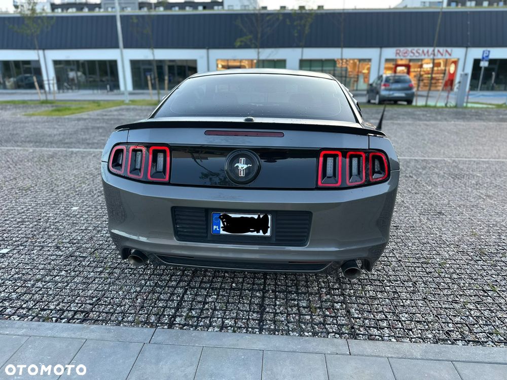 Ford Mustang 3.7 V6 Premium - 5