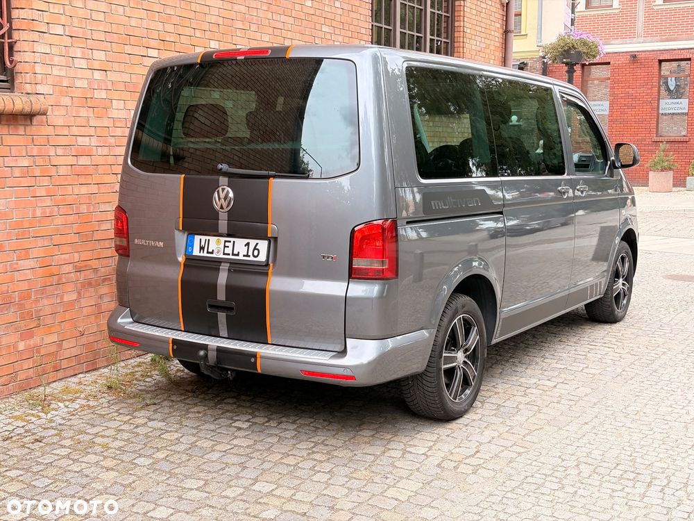 Volkswagen Multivan - 9