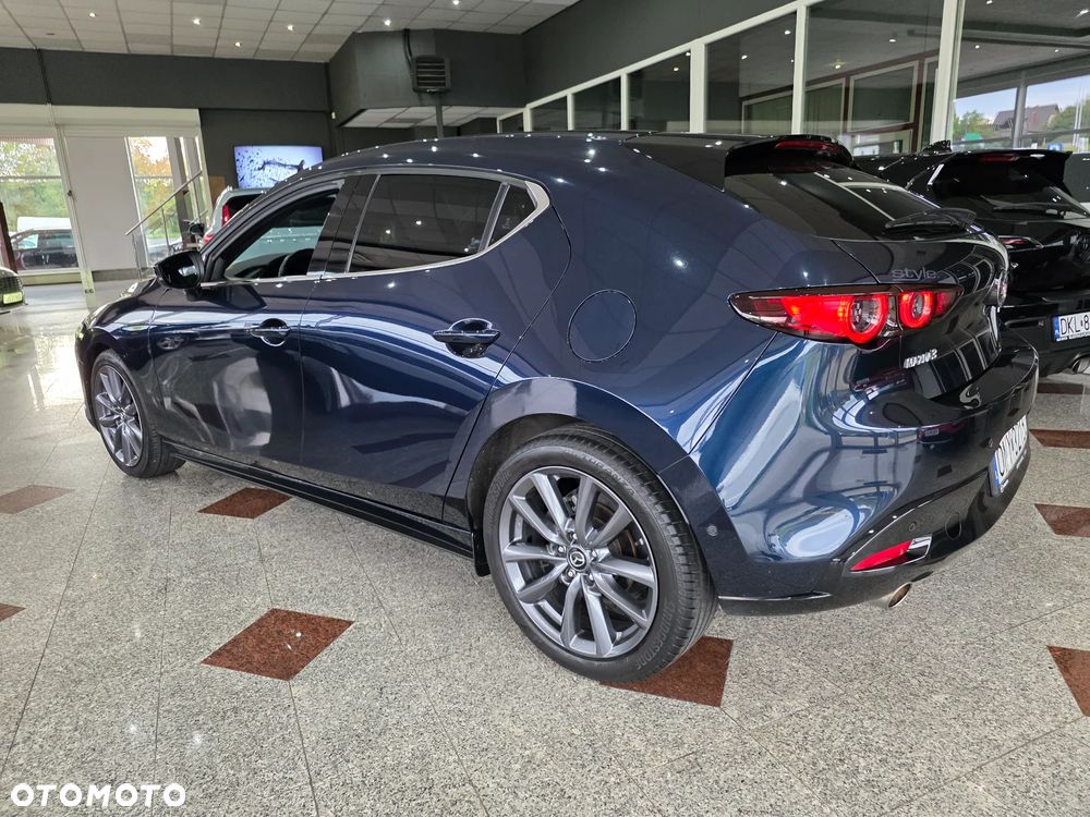Mazda 3 2019 photo 3