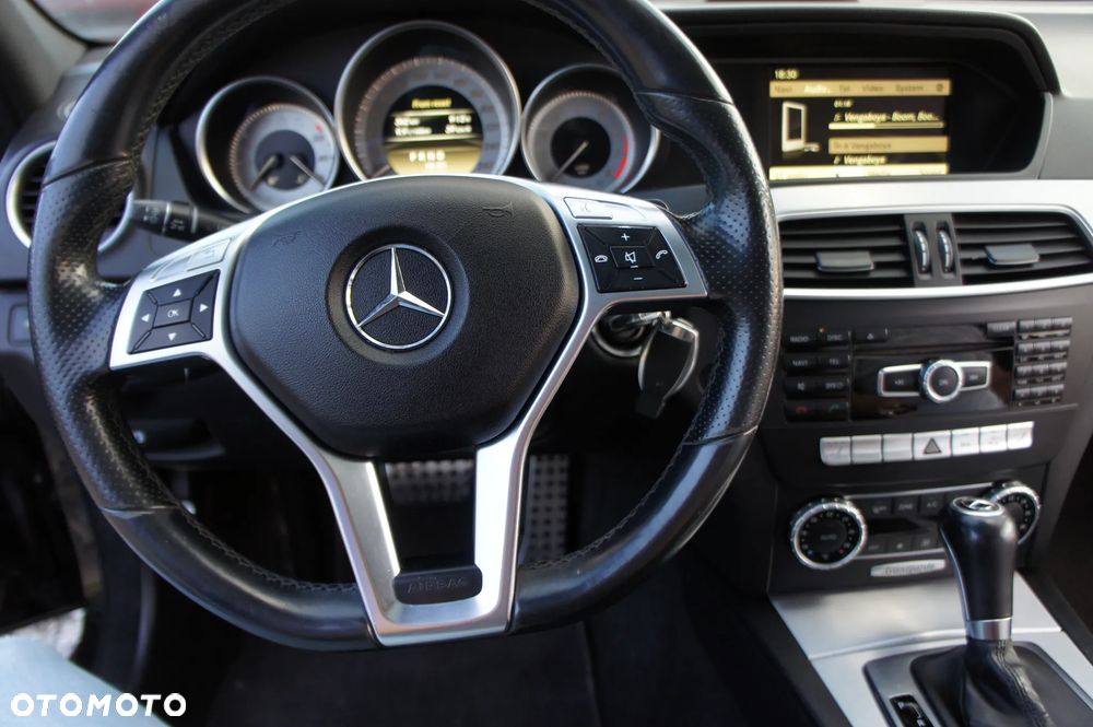 Mercedes-Benz Klasa C 250 CGI BlueEff Avantgarde - 19