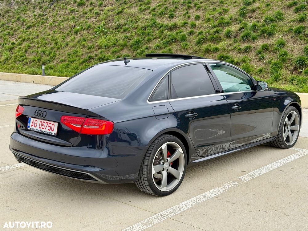 Audi A4 2.0 TDI DPF clean diesel quattro S tronic S line Sportpaket - 4