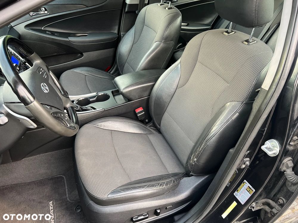 Hyundai Sonata - 15